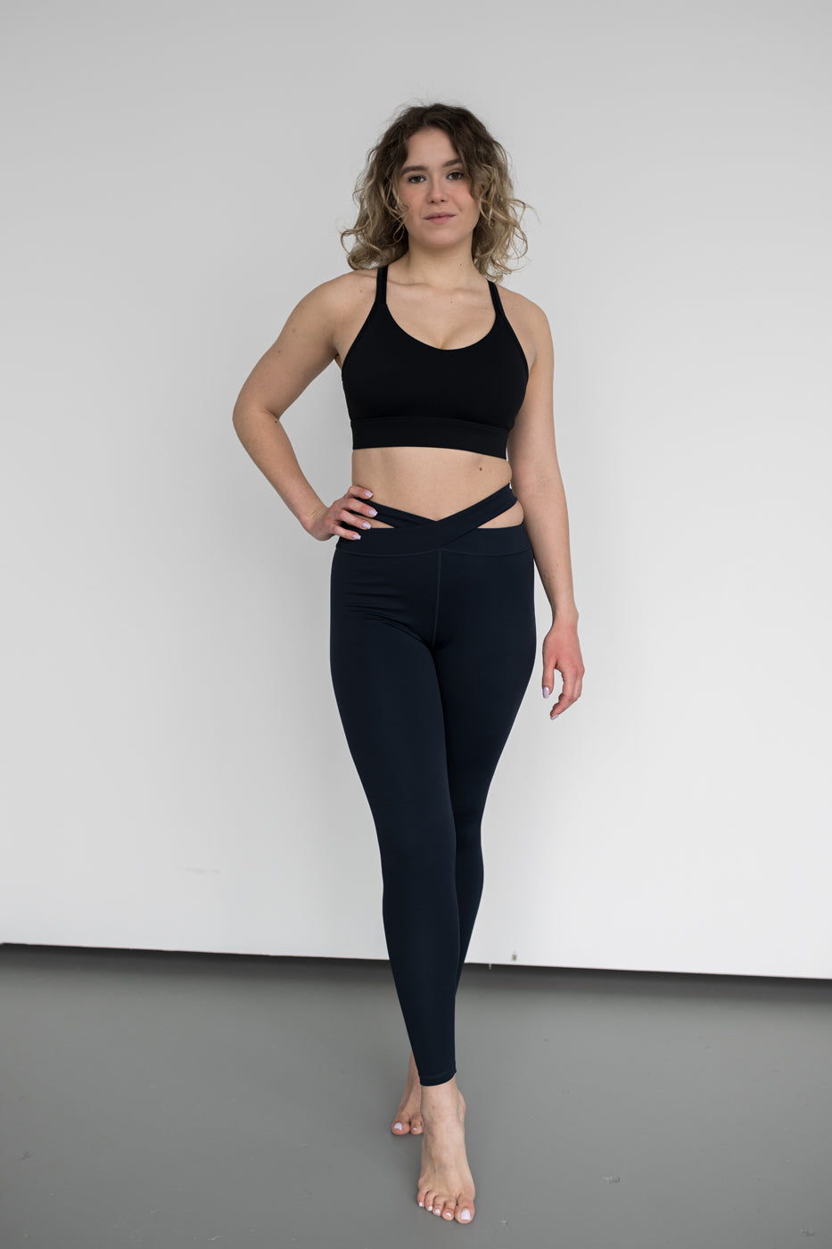 Black Sculpt Bra &amp; Leggings | Black Bra &amp; Leggings | Mikenia