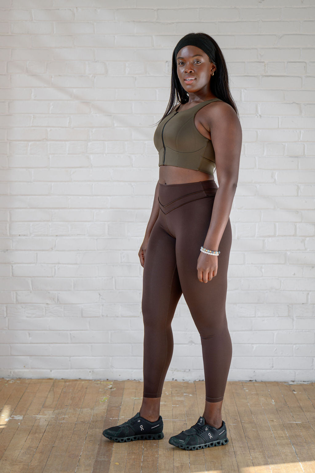 Aura High-Rise Leggings (Brown)